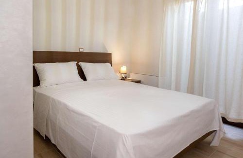 Livadi House | Elevi