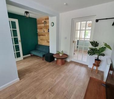 Barnstaple Apartment | Elgar Escape