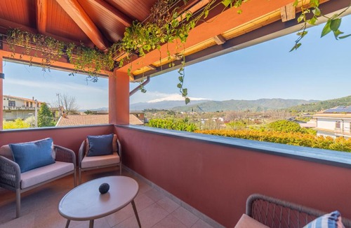 Chianchitta-Trappitello Apartment | Elgio' Design Retreat with Etna View Taormina