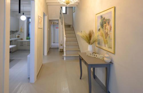 Mytilene Apartment | Elia downtown Towerhouse