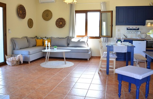 Vamos House | Elianthos Villa
