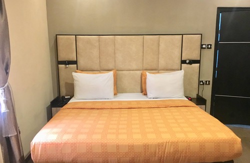 Agege Hotel | Elicris Hotel
