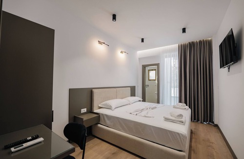 Qender Hotel | Elif Hotel