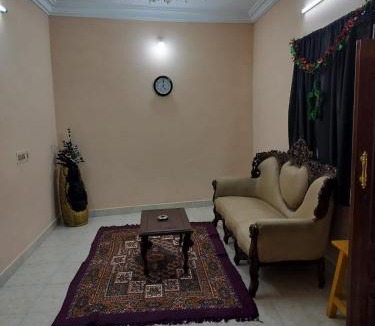 White Town Villa | Elisa home stay