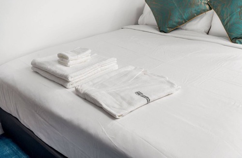 West Queen West Bed & Breakfast | Elite Double room with Sofa; Boutique Hotel Trinity Bellwoods, Downtown Toronto