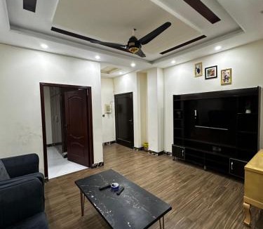 Sambrial Apartment | Elite Guest Rooms Apartments Only For Families