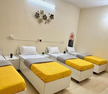 Baner Hostel | Elite Hostel- A Stay For Working Professional,Solo Traveller
