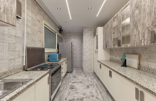 Oula Apartment | ELITE Premium 4BR Nilefront Apartment