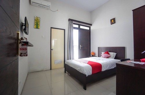 Manado City Centre Hotel | Elite Residence