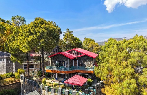 Kumarhatti Villa | ELIVAAS Aaram Bagh 4 BHK Escape