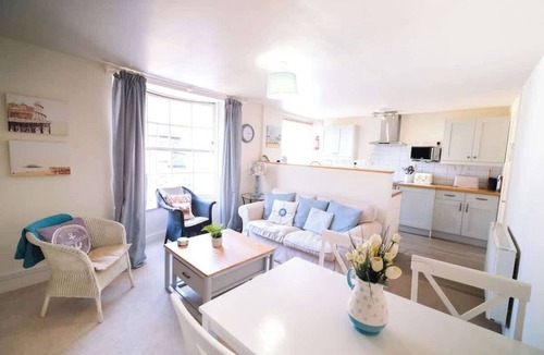 Ramsgate Apartment | Elizabeth: Central, charming cottage apartment