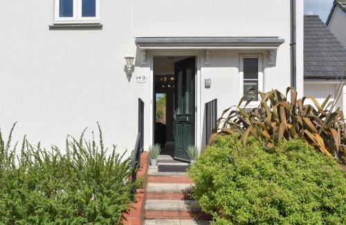 Bampton House | Elizabeth House