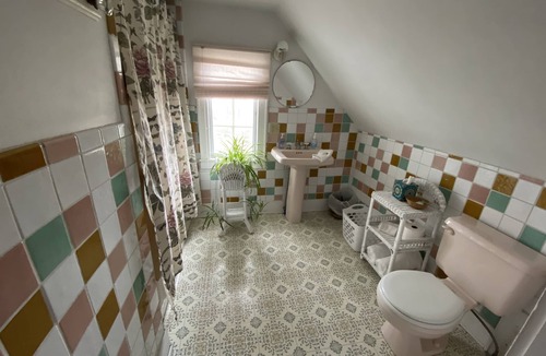 Coon Rapids House | Elizabeth's Loft in the Historic Garst Farmhouse at Whiterock Conservancy