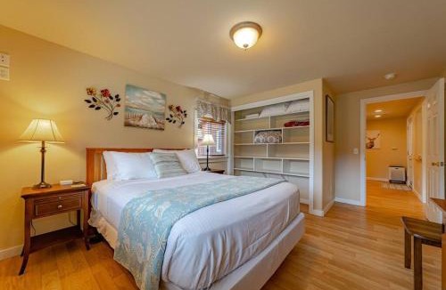 Orick House | Elk Meadow Cabins 7 Beachcomber Studio
