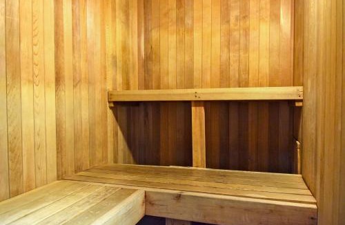 Elkhorn Village House | Elkhorn Escape