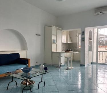 Ischia Ponte Apartment | Ella House