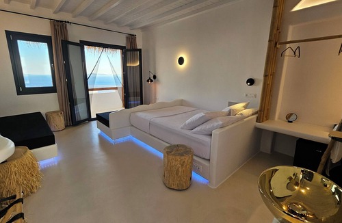 Agios Stefanos Hotel | Elli Tropical Suites