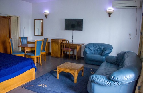 Apapa Hotel | Elliotnass Hotel