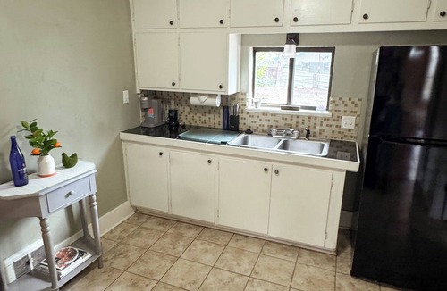 Grand Junction House | Elm Extended Stay Bungalow - 30 Day+ Stays!