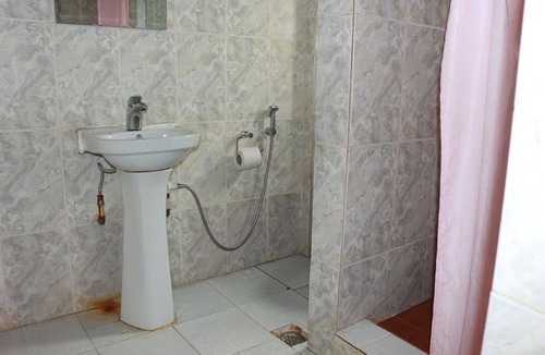 Uyo Hotel | Elmariz Kitchen Motel