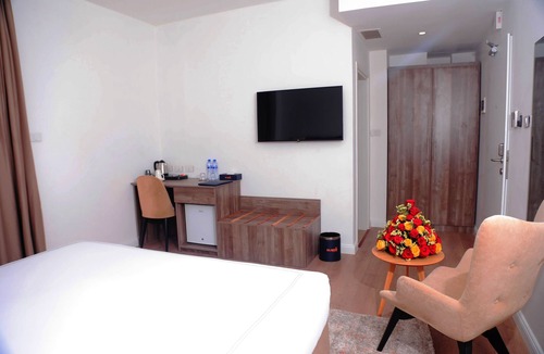 Kirkos Hotel | Elmo's Hotel