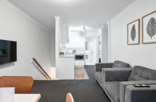 Launceston CBD Hotel | Elphin Motel & Serviced Apartments