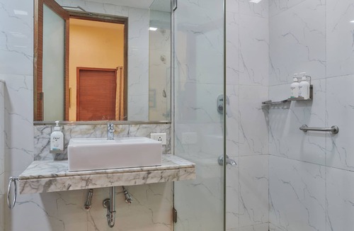 Fort Hotel | Elphinstone Hotel
