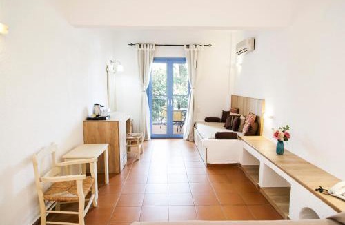 Kalo Chorio Hotel | Elpida Village