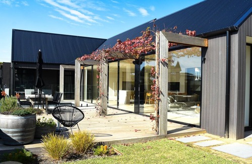 Flinders House | Elske on St Anns - Solar heated pool