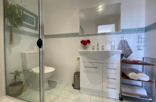 East Launceston Apartment | Elsmere Heritage Gardens & Accom