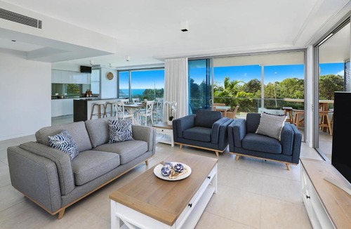 Alexandra Headland Apartment | Elysee Beachside Apartments Alexandra Headland