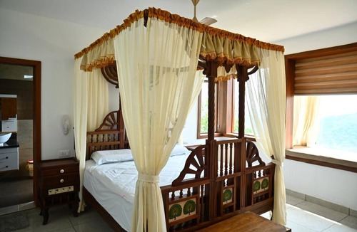 Elappara Hotel | Elysian Fields