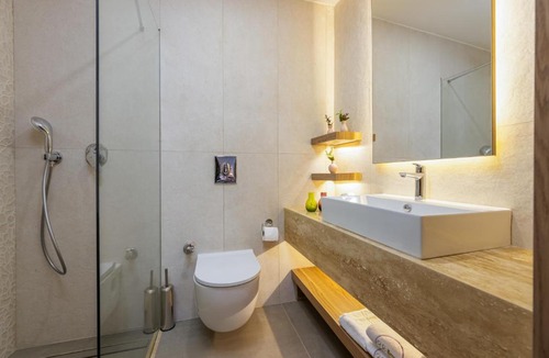 Kepez Hotel | Ema Houses