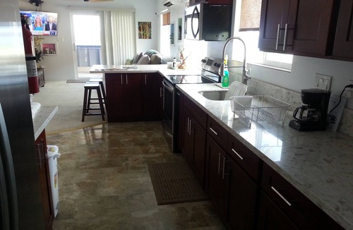 Nanakuli House | email/text me for personal details . noakua@aol.com . 808 256 4008