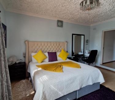 Umtata Bed & Breakfast | Emakhaya B&B
