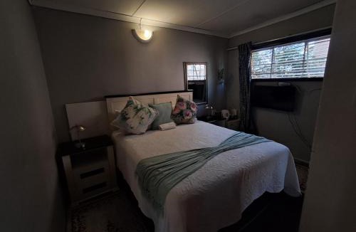 Umtata Bed & Breakfast | Emakhaya B&B