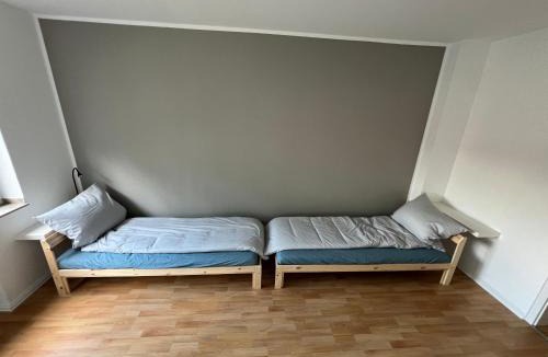 Bockum Apartment | EMAS4 Wohnung mit 2 Einzelbetten, Küche