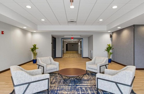 Downtown Buffalo Hotel | Embassy Suites Buffalo