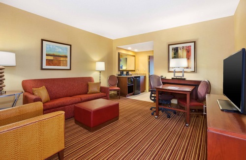 Murfreesboro Hotel | Embassy Suites by Hilton Nashville SE Murfreesboro