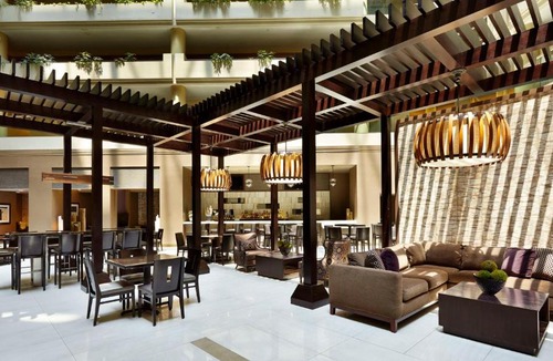 Crystal City Hotel | Embassy Suites by Hilton Crystal City National Airport