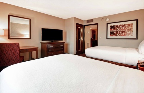 Herndon Hotel | Embassy Suites by Hilton Dulles Airport