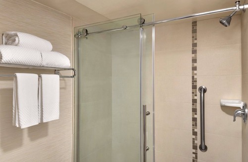 Lompoc Hotel | Embassy Suites by Hilton Lompoc Central Coast