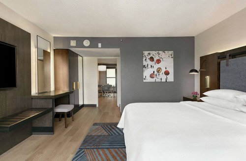 Downey Hotel | Embassy Suites by Hilton Los Angeles Downey