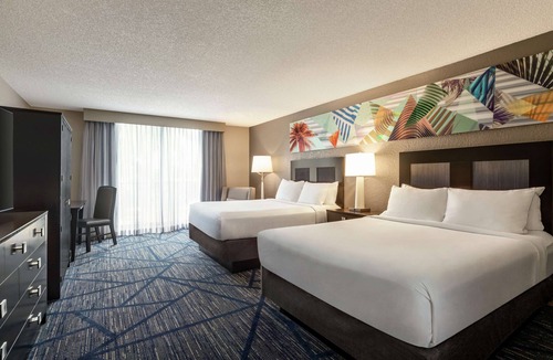 Seybold Hotel | Embassy Suites by Hilton Miami International Airport