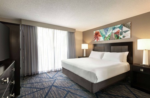 Seybold Hotel | Embassy Suites by Hilton Miami International Airport