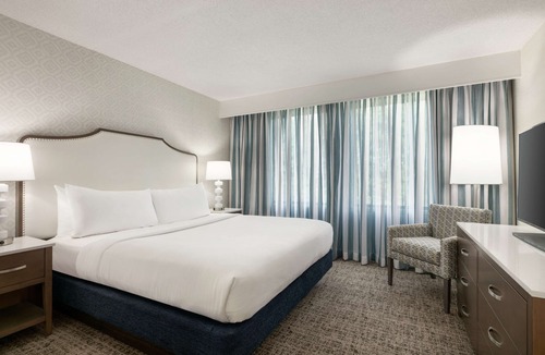 Chesterbrook Hotel | Embassy Suites by Hilton Philadelphia Valley Forge