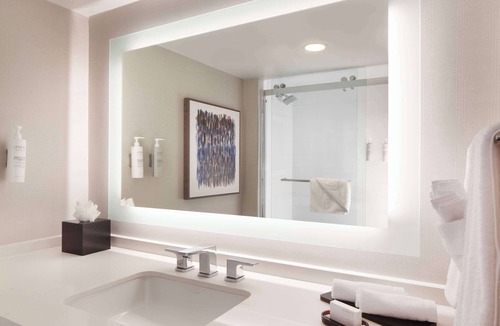 Palm Beach Gardens Hotel | Embassy Suites by Hilton Palm Beach Gardens PGA Boulevard