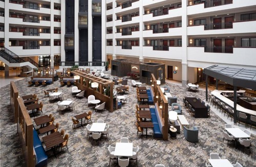 Downtown Lincoln Hotel | Embassy Suites Lincoln