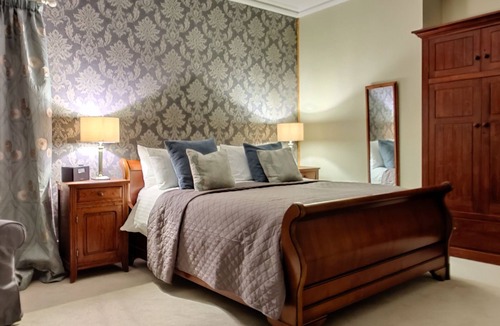 Bossington Bed & Breakfast | Embercombe Superking or Twin