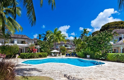 Gibbs Bay Villa | Emerald Beach 5 Aspica - A Luxury 3 Bedroom Town House on Gibbs Beach